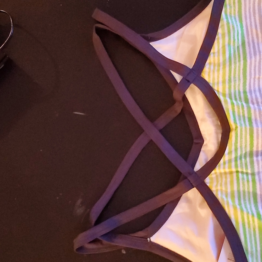 Workout Top - Picture 4 of 5